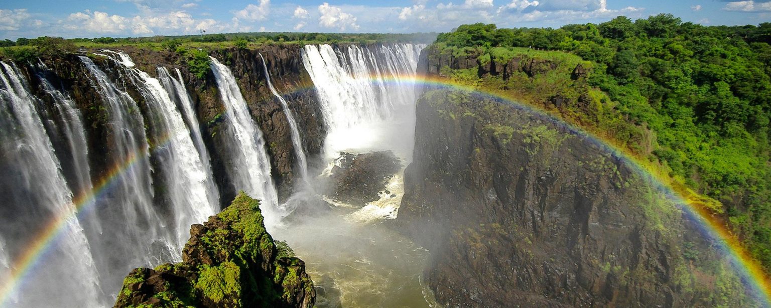 Nature’s Masterpieces: The Formation of Stunning Waterfalls Nature’s Masterpieces: The Formation of Stunning Waterfalls