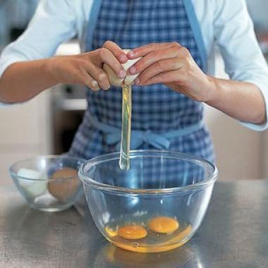 Uncovering the Science Behind Baking: Techniques and Ingredients