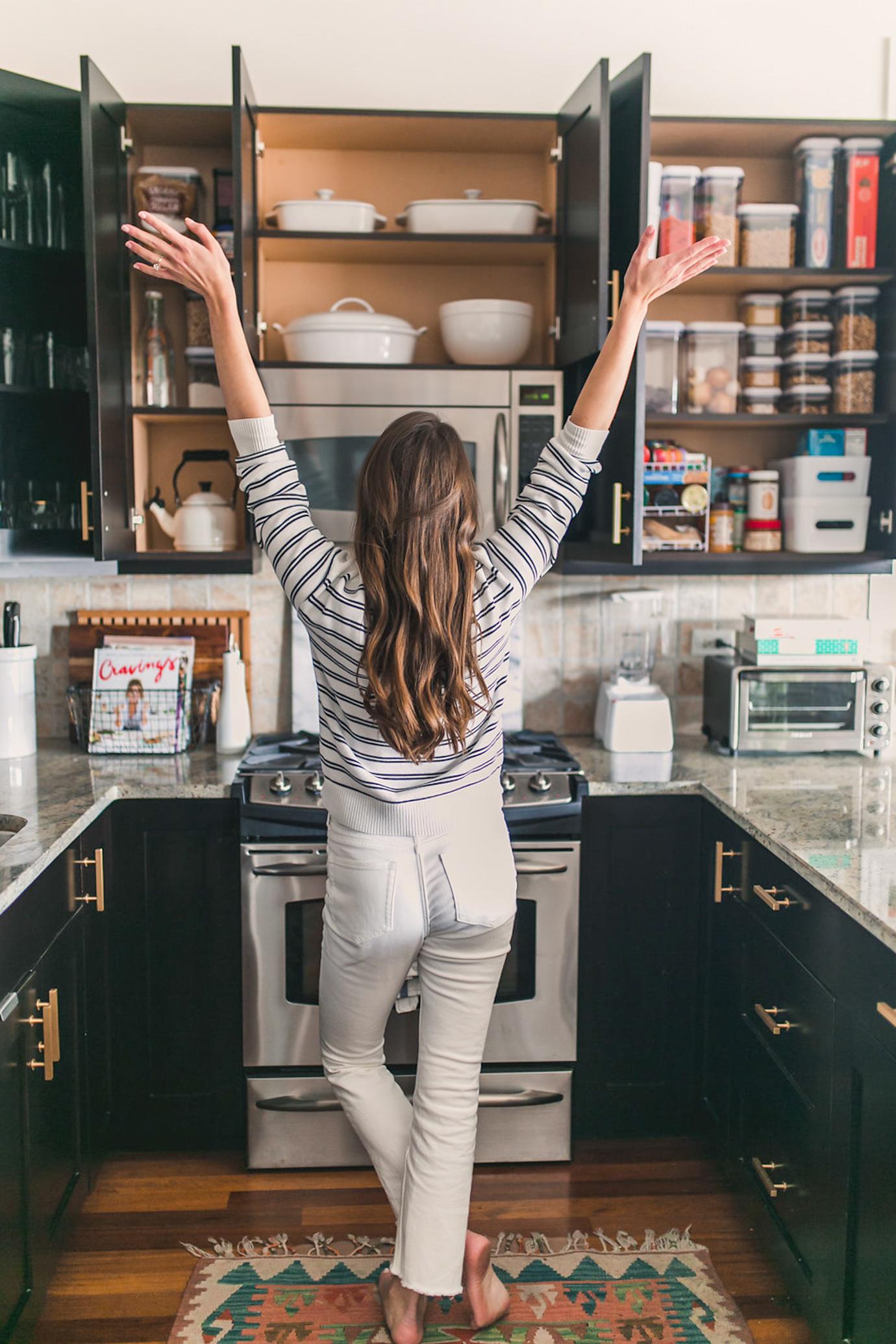 Categorizing Kitchen Items for Enhanced Accessibility